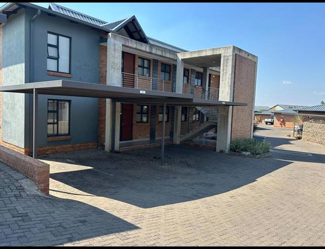 3 BEDROOM APARTMENT FOR SALE IN SIX FOUNTAINS RESIDENTIAL ESTATE